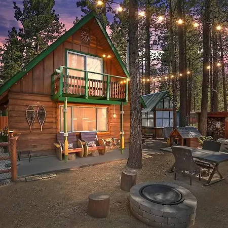 Bear Country Retreat, Fawnskin Near The Lake Exterior photo